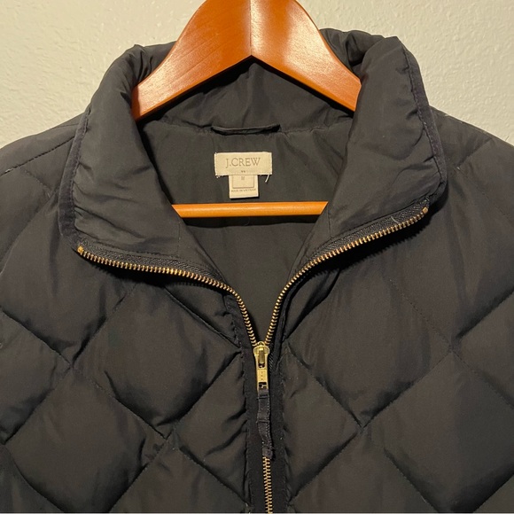 JCREW | DOWN | PUFFER VEST | SIZE MEDIUM - Picture 4 of 6